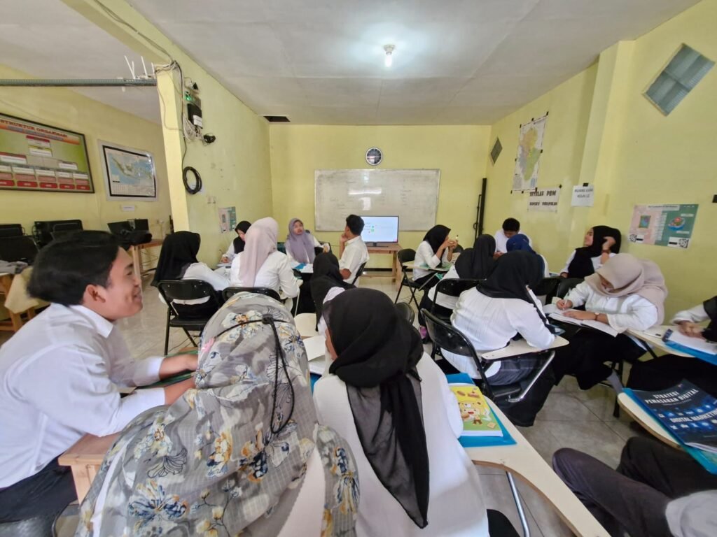 Skill Masa Depan: Peserta Didik Paket C PKBM Bintang Bangsa Kuasai Digital Marketing!